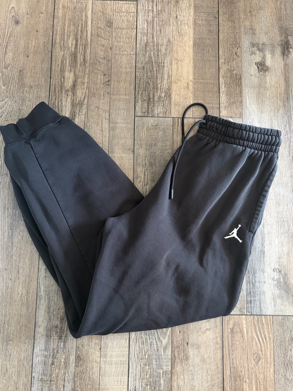 Boys Black Jordan sweatpants